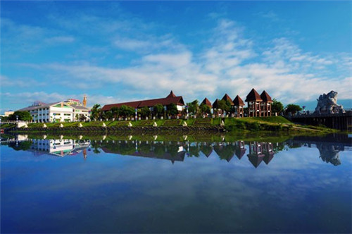 布布蹦迪视频（布布跳舞音乐）